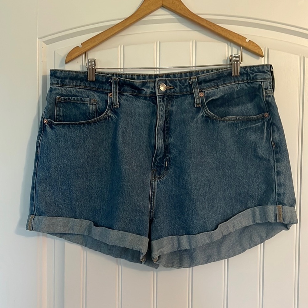 Wild fable highest rise Mom Shorts size 18 or 34